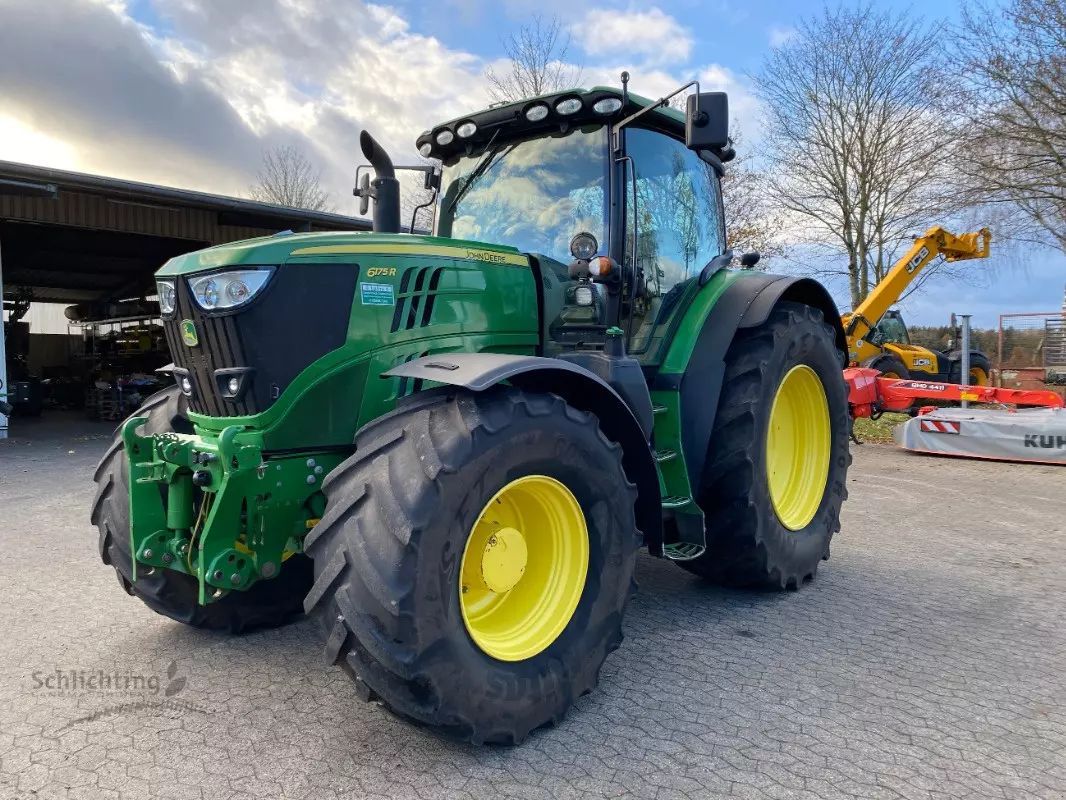 E-FARM: John Deere 6175 R - Traktor - id PBAVV3Q - 78.950 € - Baujahr: 2015 - Abgelesene Motorstunden: 6.850,Motorleistung (PS): 175,Deutschland