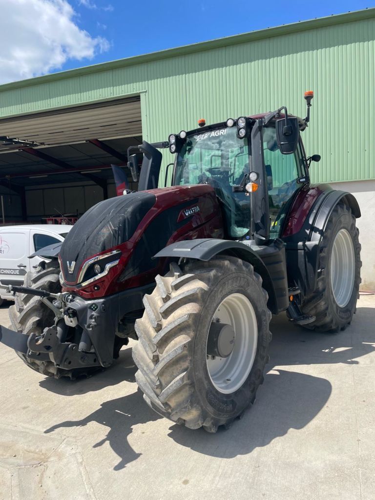 E-FARM: Valtra T215 - Tractor - id LMBLQIM - 142.000 EUR - Anul: 2022 - Citeste ore: 790,Muterea motorului: 215,Franța
