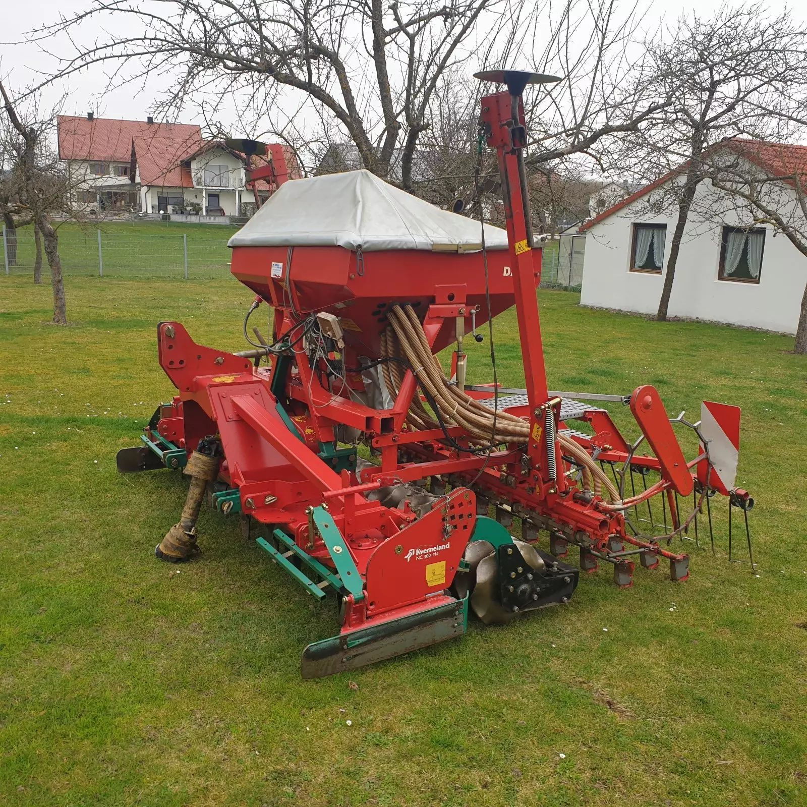 Kverneland accord da 300 Foratrice combinata 7.142 €