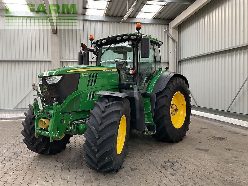 John Deere 6215 R Trattore 109.200 €