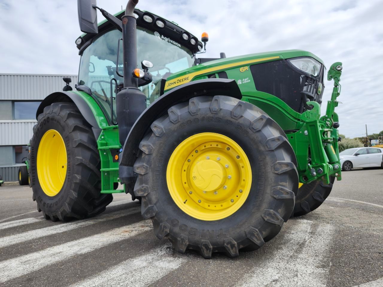 John Deere 6R 155 Tractor €119,500