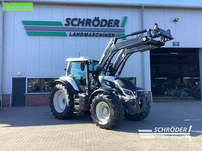 E-FARM: Valtra T174ED SmartTouch - Tractor - id QCDUWNE - €88,885 - Year of construction: 2021 - Engine hours: 5,435,Engine power (HP): 174,Germany