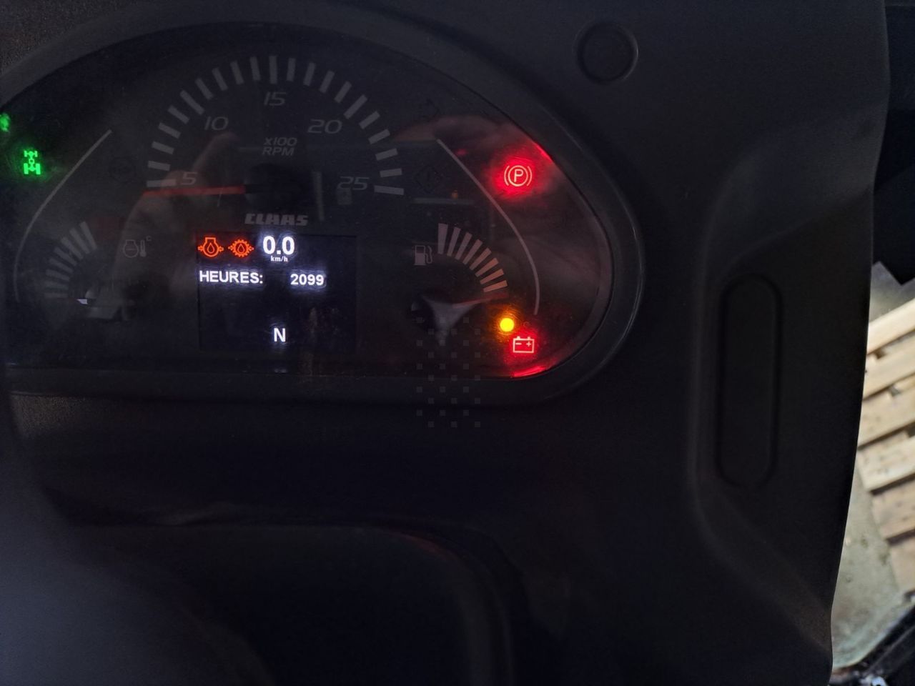 Claas Nexos 240 F Trattore 38.000 €