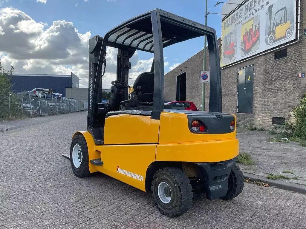 JUNGHEINRICH efg 550 5000kg 3.00meter heftruck Targonca 13 950 EUR