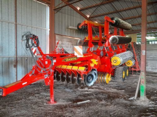 VÄDERSTAD Carrier XL 925 Cultivator €74,000