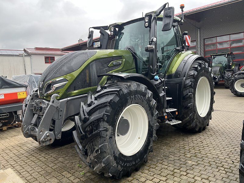 E-FARM: Valtra Q305 - Tractor - id SZ2UU3A - Year of construction: 2023 - Engine hours: 630,Engine power (HP): 305,Germany