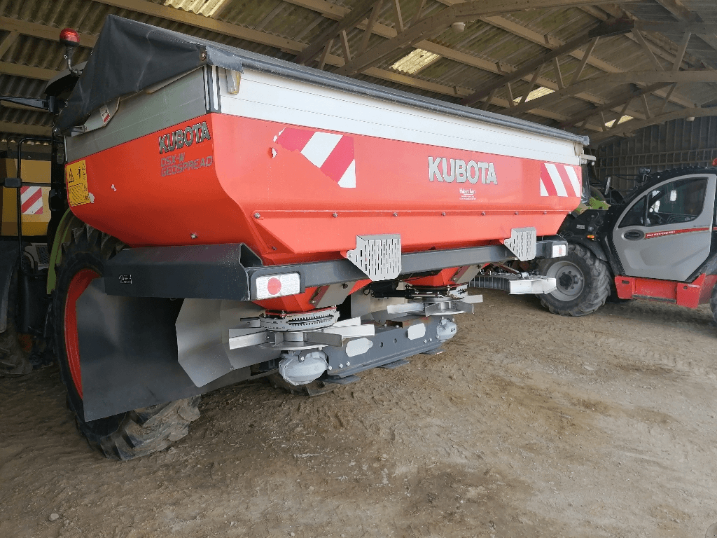 Kubota RV Ridevator fertiliserspreaders €13,000