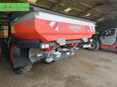 E-FARM: Kubota RV Ridevator - Fertiliser spreader - id ZBHPRAQ - €13,000 - Year of construction: 2016 - Engine power (HP): 9