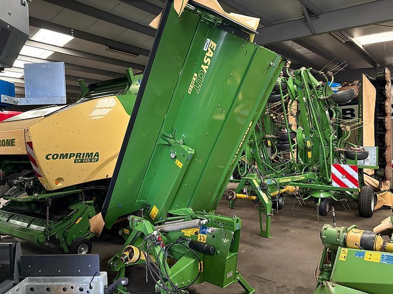 Krone r 320 cv Faucheuse 20 950 €