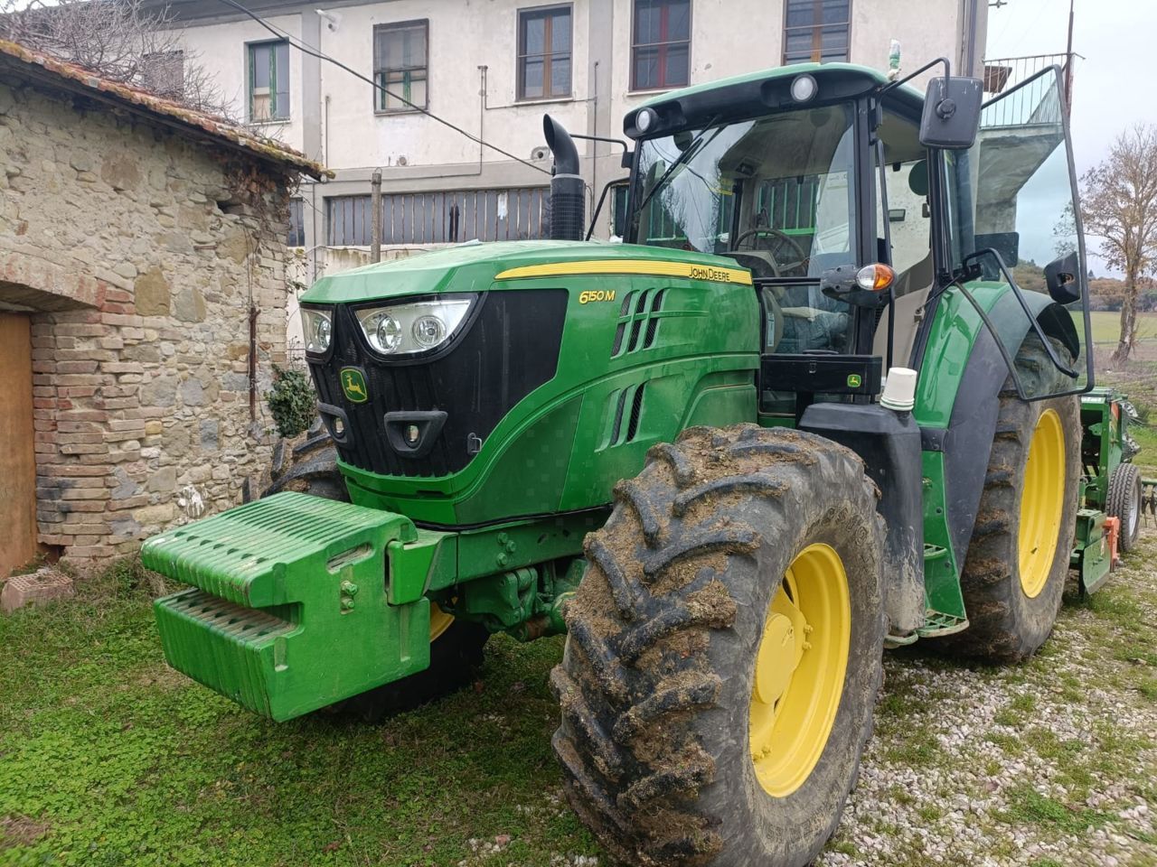 E-FARM: John Deere 6150 M - Tracteur - id US9LJNG - 79 000 € - Année: 2014 - Lecture du nombre d'heure: 800,Puissance du moteur (chevaux): 150,Italie