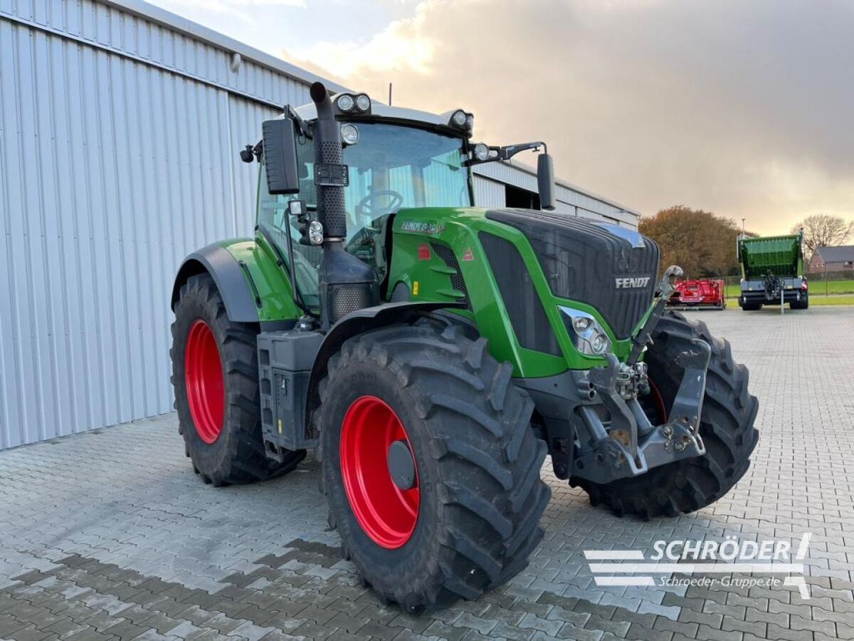 E-FARM: Fendt 828 Vario ProfiPlus - Traktor - id QNCVZEA - 134.885 € - Baujahr: 2016 - Abgelesene Motorstunden: 3.938,Deutschland