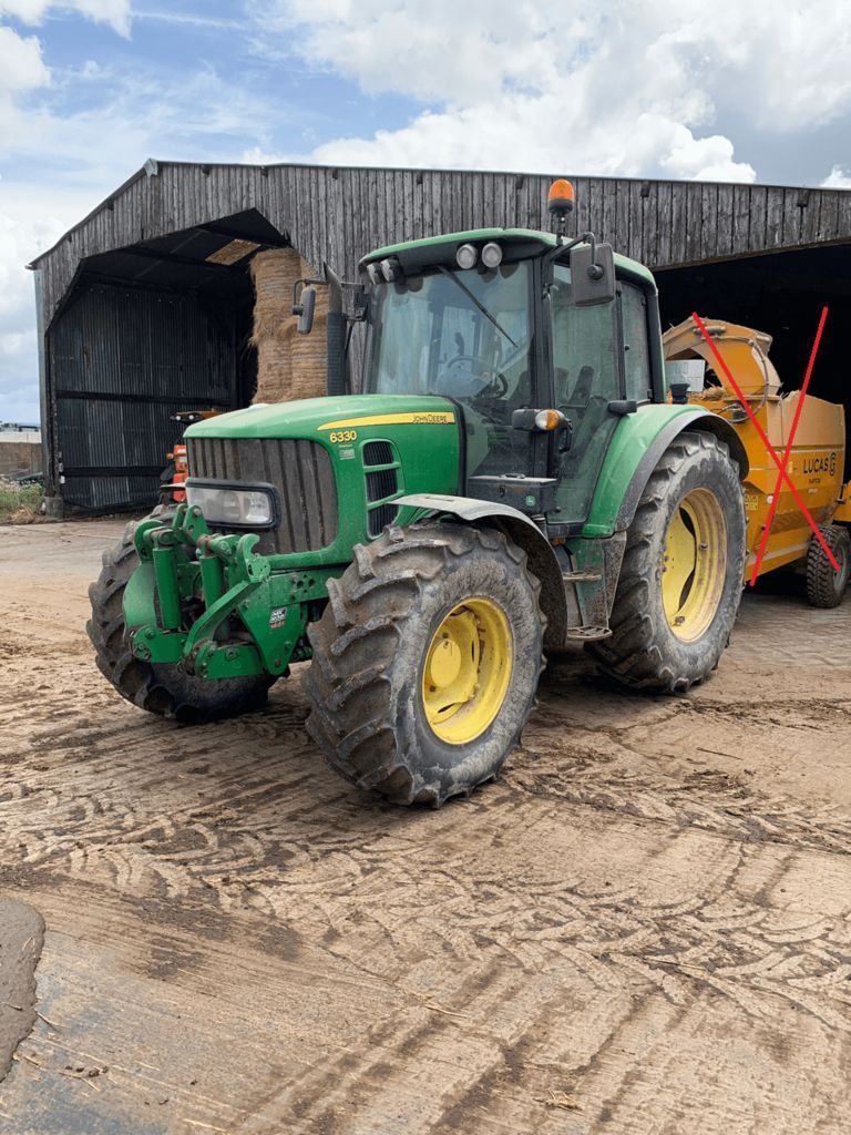 E-FARM: John Deere 6330 Premium - Traktorius - id 1UTVLXM - 40 000 € - Gamybos metai: 2012 - Variklio darbo valandos: 6 400,Variklio galia (AG): 110,Prancūzija