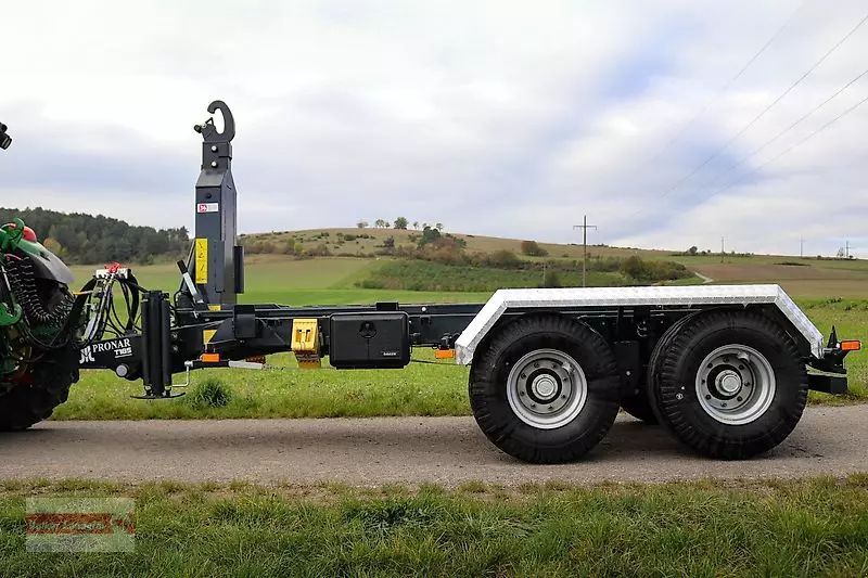 Pronar t 185 hakenliftanhänger 15 to boogie-fahrwerk Pótkocsik 18 300 EUR