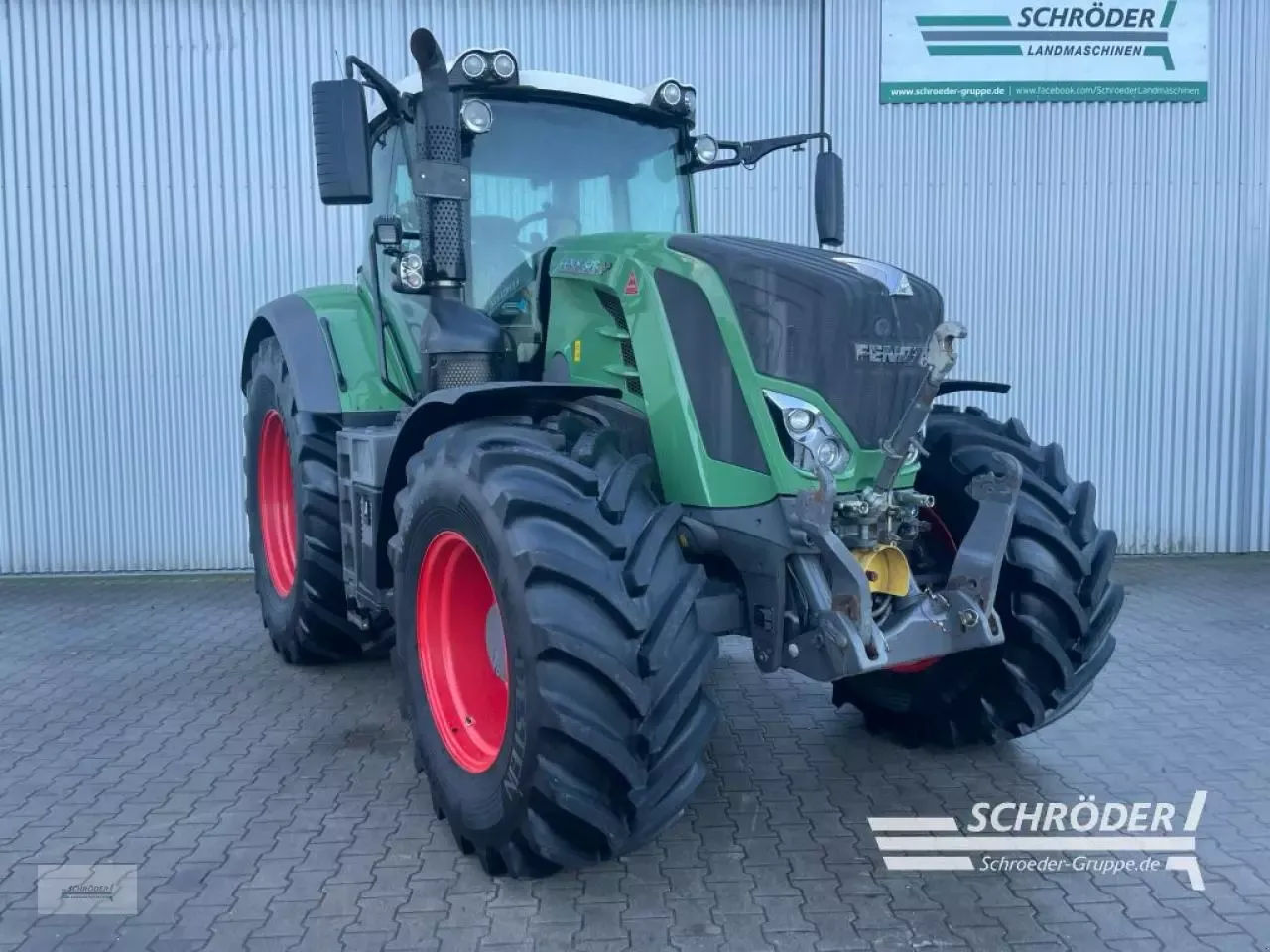 E-FARM: Fendt 828 Vario ProfiPlus - Tracteur - id W2MJ9ZT - 94 885 € - Année: 2015 - Lecture du nombre d'heure: 6 660,Puissance du moteur (chevaux): 280,Allemagne