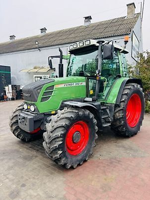Fendt 312 Vario Traktori 34 817 €