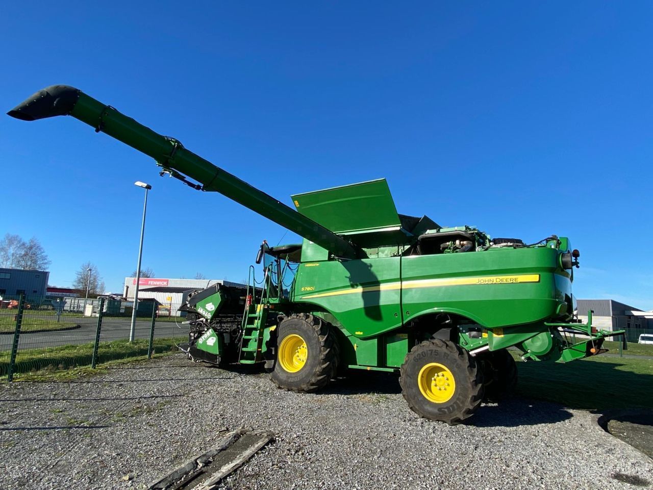 John Deere S 780 Combine harvester €225,000