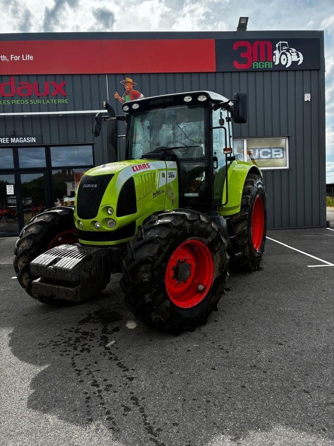 Claas Arion 620 C Tractor €32,000