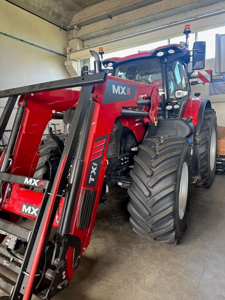 Case IH Puma 260 CVX Tractor €165,000