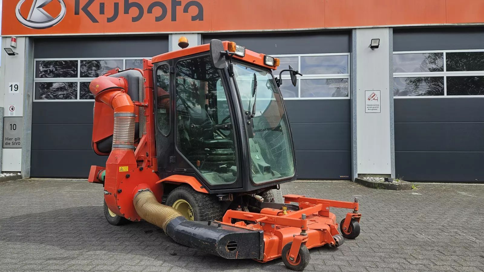 E-FARM: Kubota f3560 - Plæneklipper - id GNTARWT - 7.900 € - Produktionsår: 2005 - Tyskland