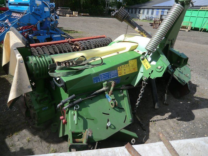 E-FARM: Krone easy cut f 320 cv - Mower - id E6E3A7C - €7,016 - Year of construction: 2015 - Germany