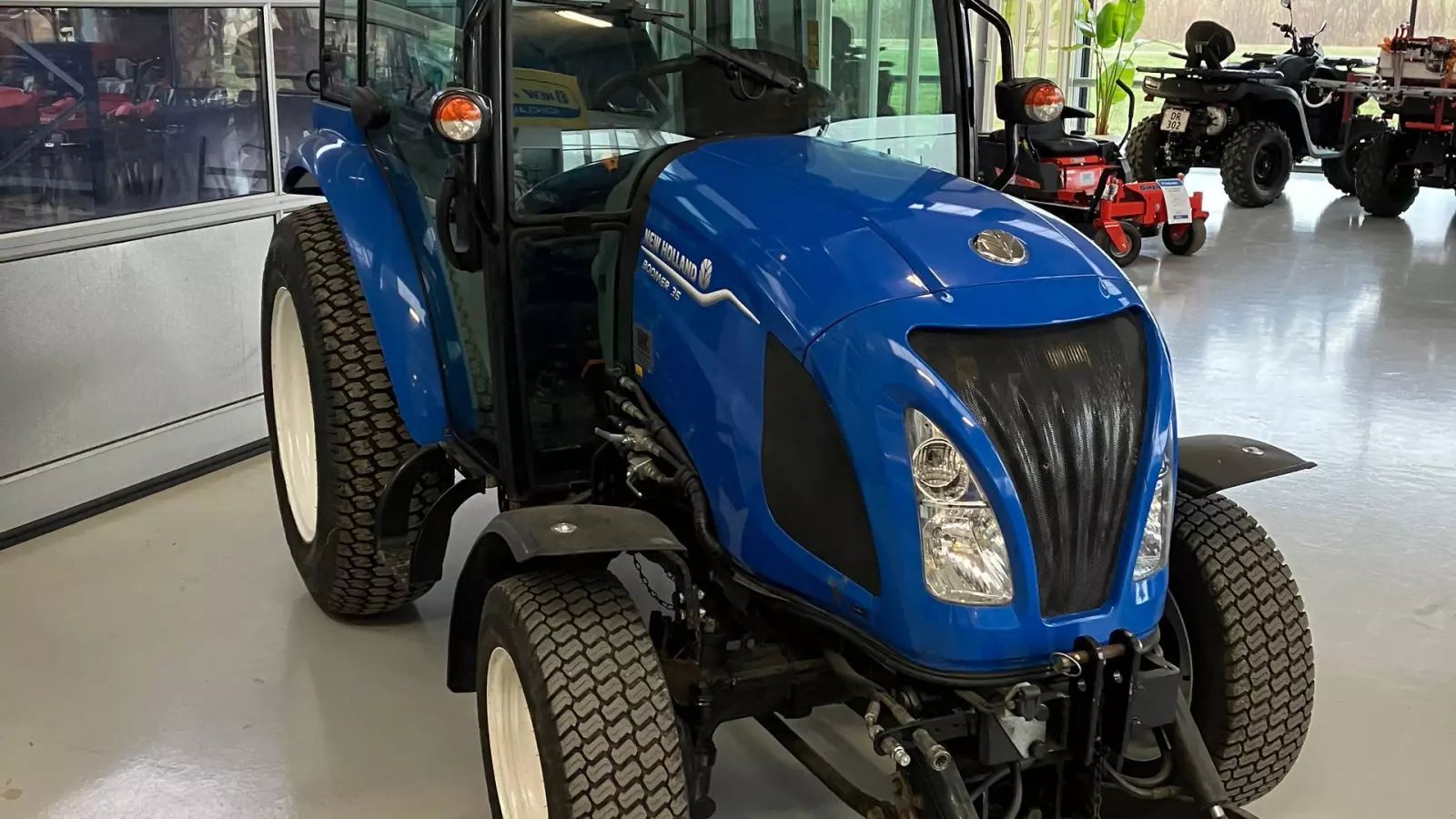 New Holland Boomer 35 Traktor 28 106 EUR