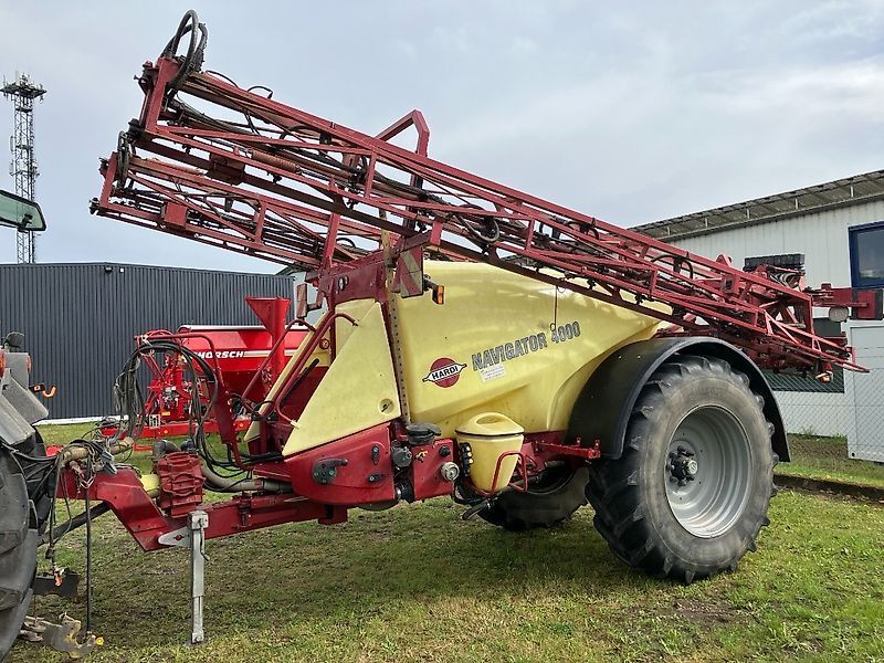 E-FARM: Hardi NAVIGATOR 4000 - Sprayer - id JDKGYWI - €19,900 - Year of construction: 2010 - Germany
