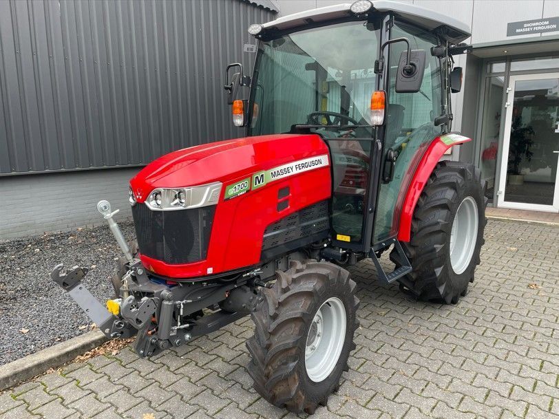 Massey Ferguson e1700 hc Traktor