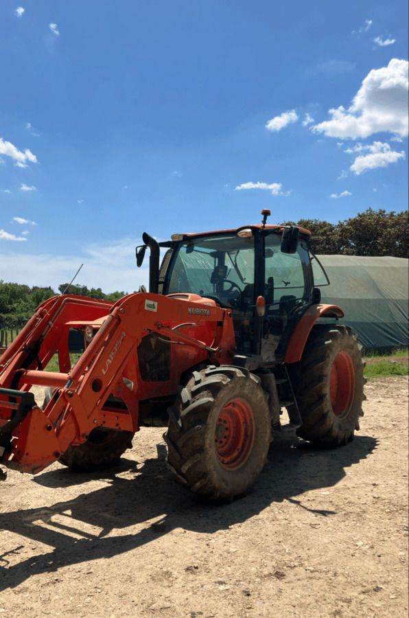 E-FARM: Kubota M 110 GX - Трактор - id 9KCB8WS - 24 500 € - Година на построяване: 2015 - Работни часове на двигателя: 6450,Франция
