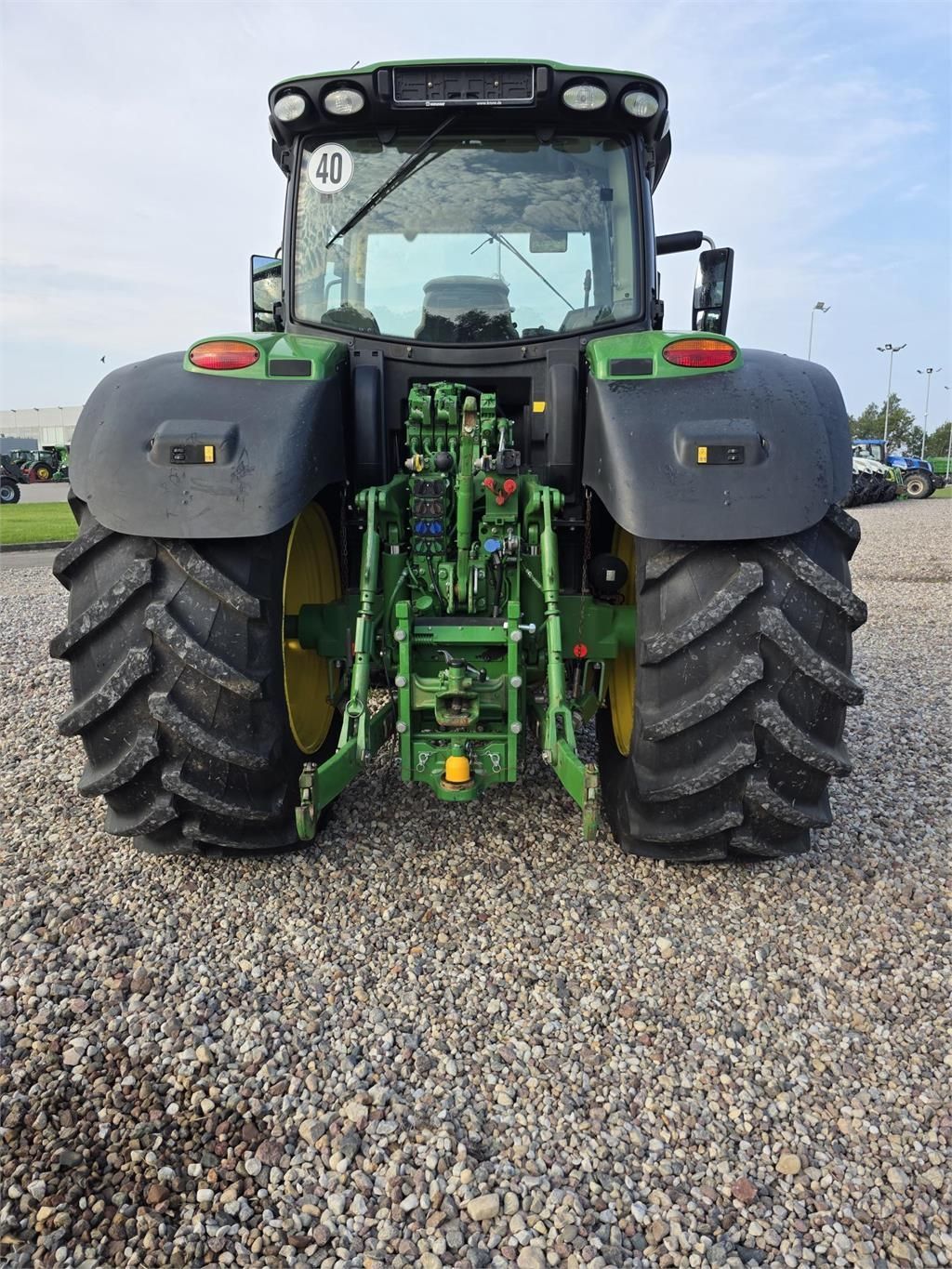 John Deere 6195 R Tractor €77,000
