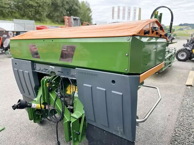 E-FARM: Amazone za-v 2000 profis control wiegestreuer - Düngerstreuer - id IQTIQAQ - 14.158 € - Baujahr: 2023 - Österreich