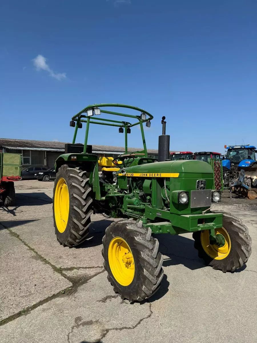 John Deere 2130 Tractor