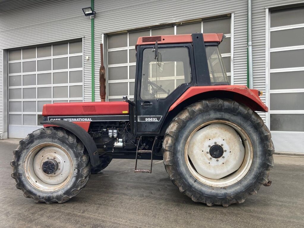 E-FARM: Case IH Farmall 55 - Tractor - id YDGE3KJ - 18.000 € - Año: 1987 - Horas: 10,Potencia del motor: 95,Alemania