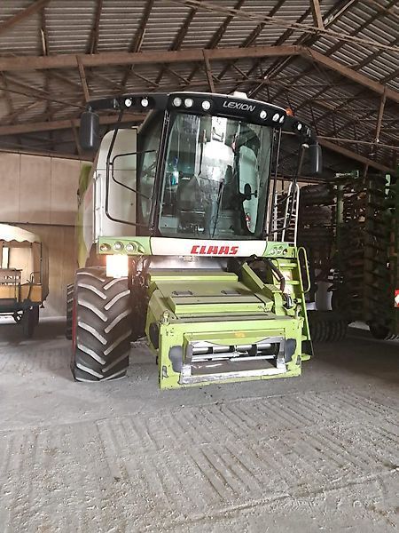 Claas Lexion 750 Kombajn zbożowy 112 500 €