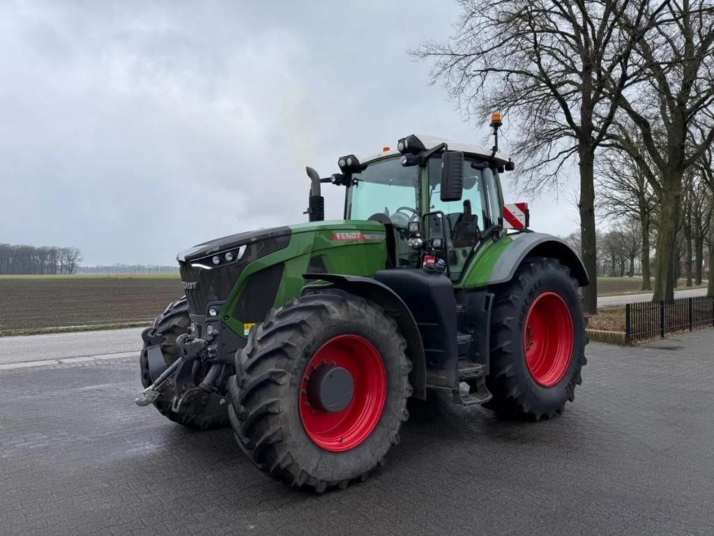 Fendt 939 Vario Tractor €166,000