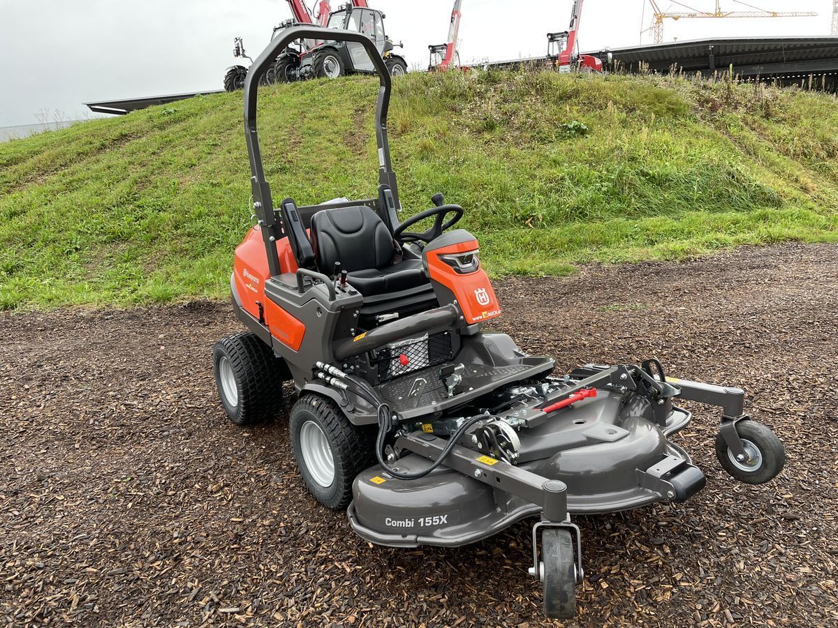 E-FARM: Husqvarna rider p 525dx mit mähdeck, diesel, allrad, servo - Tractor - id WFTQRQP - €22,159 - Engine power (HP): 25 - Austria