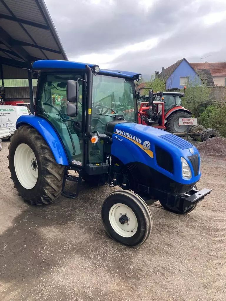 New Holland T4.65S Traktor 28 500 €