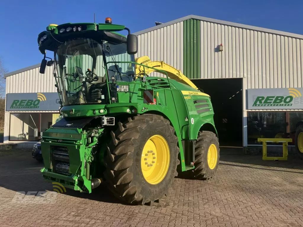 E-FARM: John Deere 8600 - Cosechadora de forraje autopropulsada - id 4CIGPPE - 360.500 € - Año: 2022 - Horas: 906,Potencia del motor: 625,Alemania
