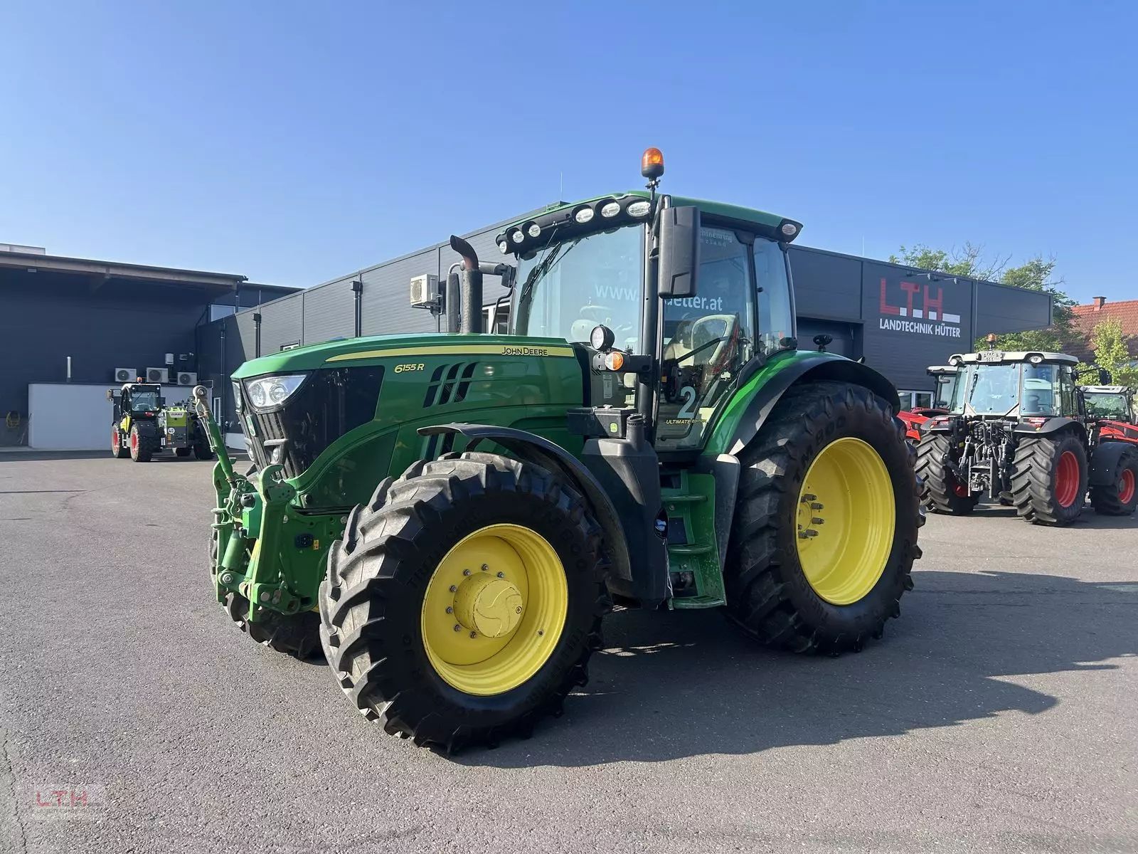 E-FARM: John Deere 6R 155 - Traktor - id SMIN7EJ - 125.000 € - Produktionsår: 2020 - Motortimer: 4.950,Motoreffekt (HP): 155,Østrig