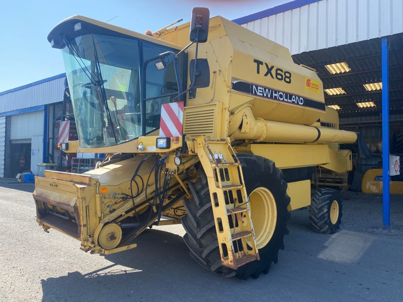 New Holland TX 68 Combine harvester €28,000