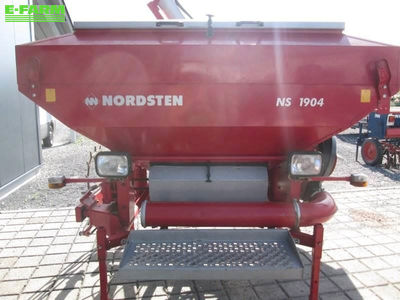 E-FARM: Becker aeromat c 8 dte e-motion isobus fronttank - Sowing machine other - id GFKDRH6 - €16,995 - Year of construction: 2011 - Germany