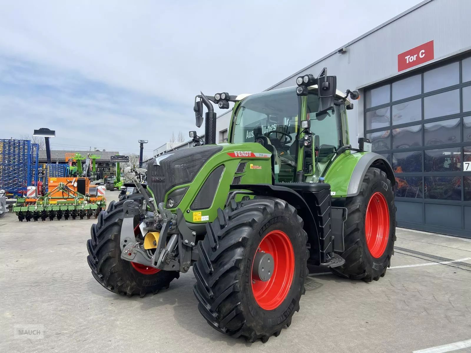 Fendt 714 Vario Power Tractor 158.407 €