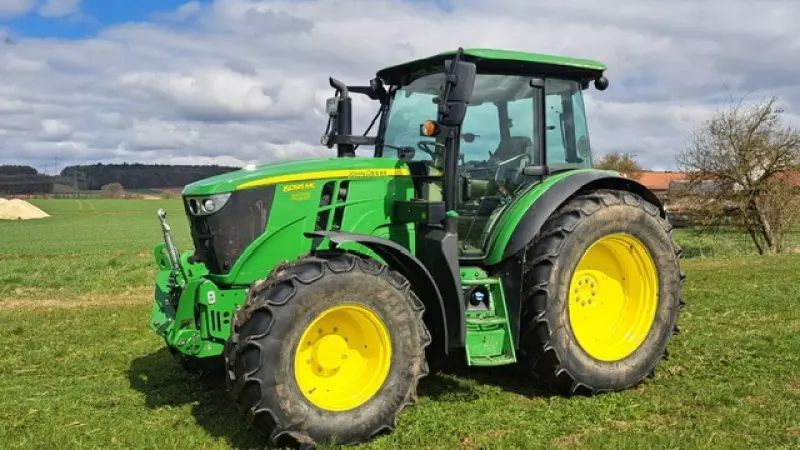 John Deere 6095 MC Traktor 45 918 €