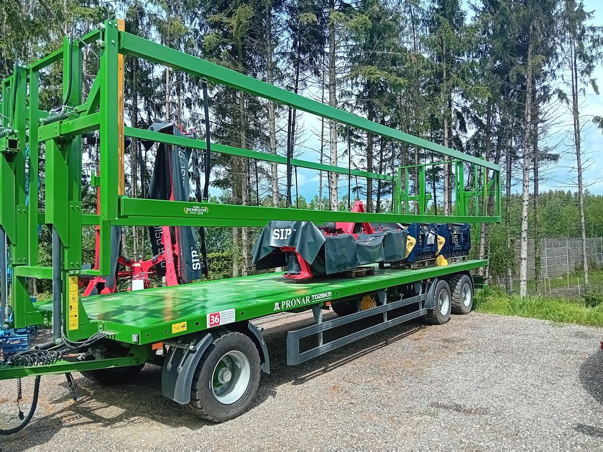 E-FARM: Pronar pronar ballenwagen t028m - Trailer - id TZNH4NE - €33,250 - Austria