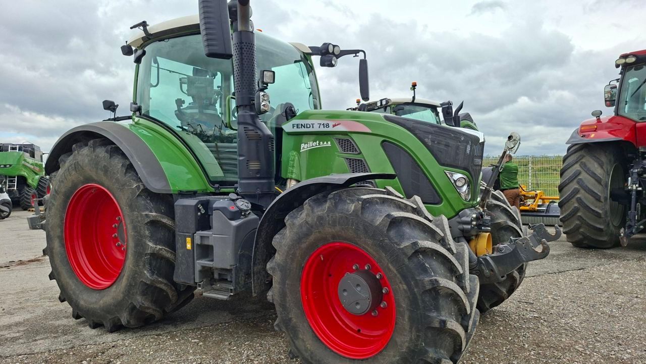 Fendt 718 Vario Traktor 118 000 €