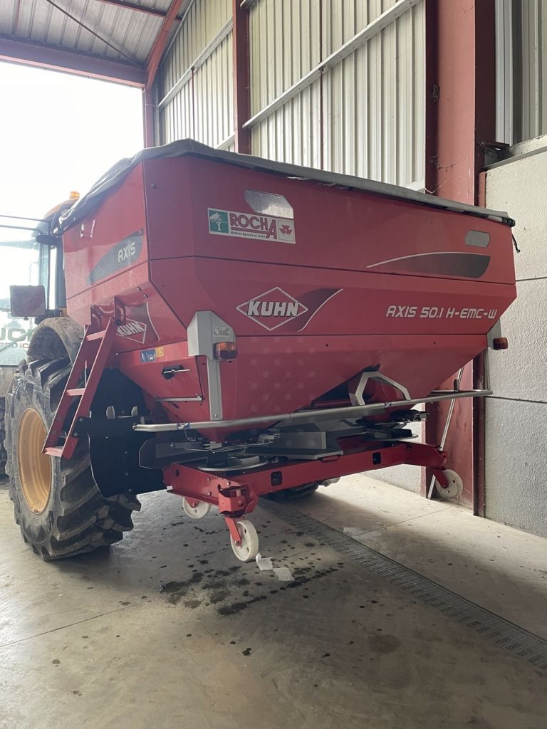 E-FARM: Kuhn axis 50.1 h emc w - Разбрасыватель удобрений - id F6W7H34 - Год выпуска: 2014 - Франция