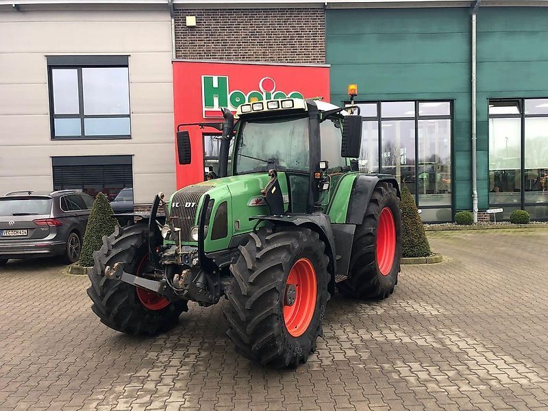 E-FARM: Fendt Favorit 716 Vario - Tracteur - id KI428LD - 46 000 € - Année: 2002 - Lecture du nombre d'heure: 11 907,Puissance du moteur (chevaux): 169,Allemagne