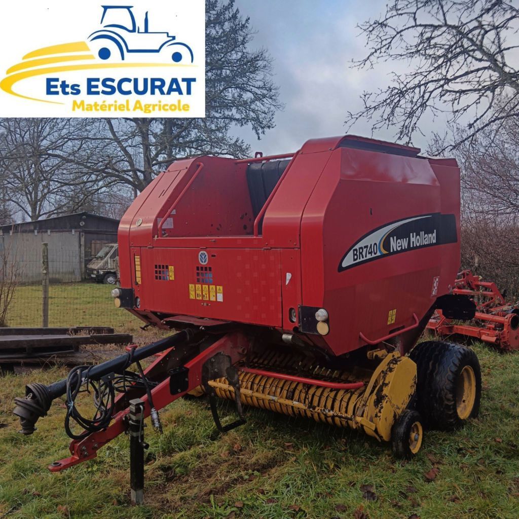 E-FARM: New Holland BR740 - Presse à balles - id 3H8EJUD - 8 000 € - Année: 2004 - Balles produites: 18 000,France