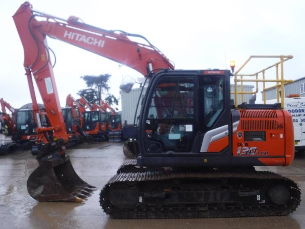 Hitachi zx 130 lcn-7 Excavadora de orugas 69.369 €