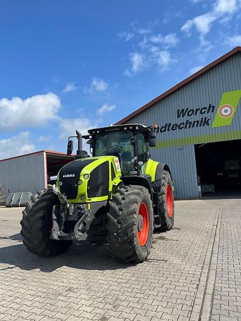 Claas Axion 920 CMATIC CEBIS tractor €109,900