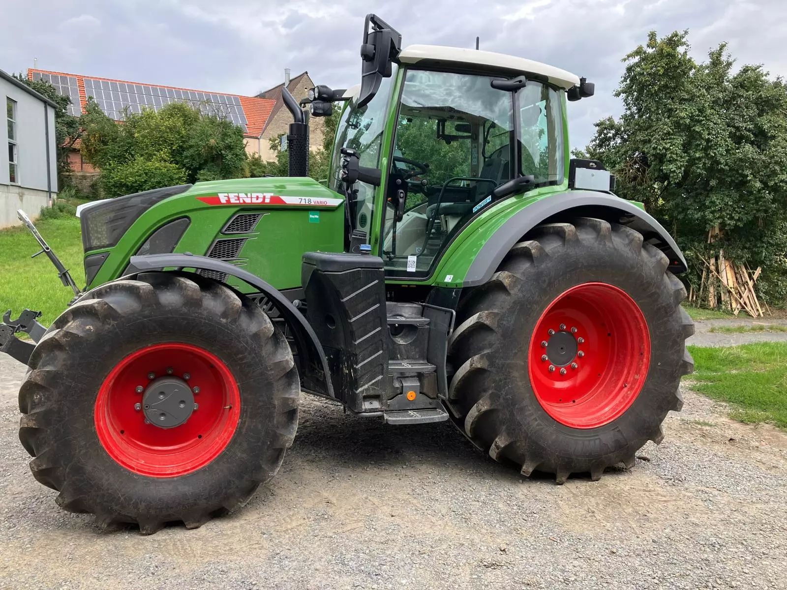 Fendt 718 Vario Power Plus Tractor €159,000